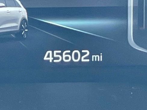 Used 2021 Kia Niro Touring image 20