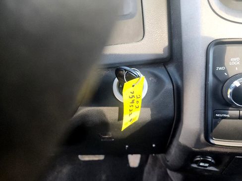 Used 2017 RAM 3500 Tradesman w/ Chrome Appearance Group image 13