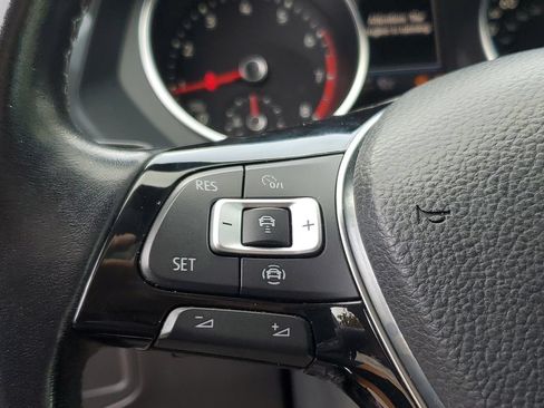 Used 2021 Volkswagen Tiguan SE R-Line FWD image 22