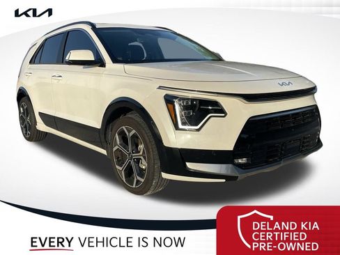 Certified 2024 Kia Niro SX Touring FWD image 1