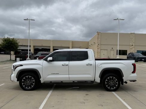 Used 2024 Toyota Tundra Limited AWD/4WD image 8