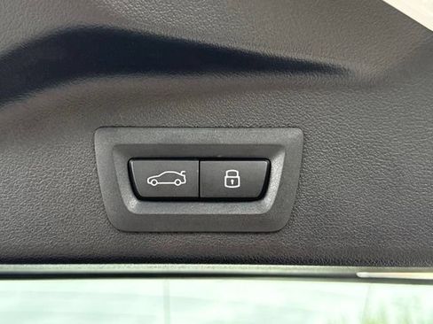 Used 2026 BMW X5 xDrive50e w/ Parking Assistance Package AWD/4WD image 17