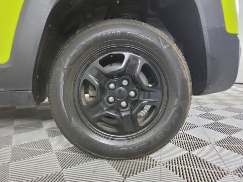Used 2018 Jeep Renegade Sport w/ Power & Air Group AWD/4WD image 11