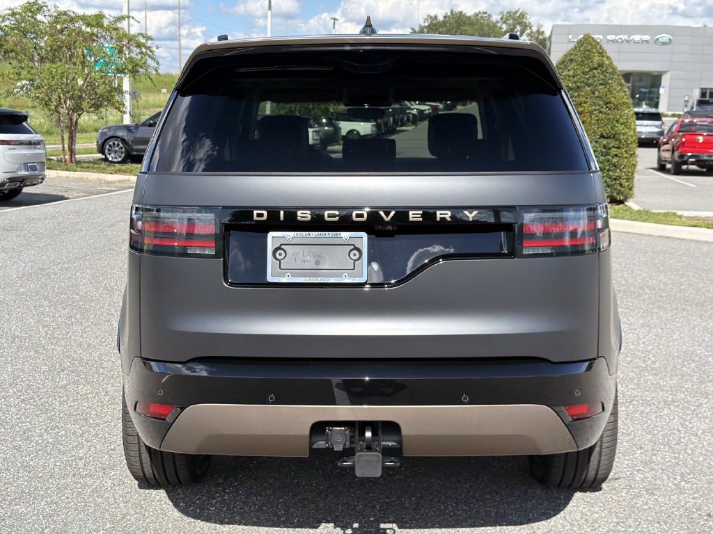 New 2026 Land Rover Discovery Limited Edition AWD/4WD image 4