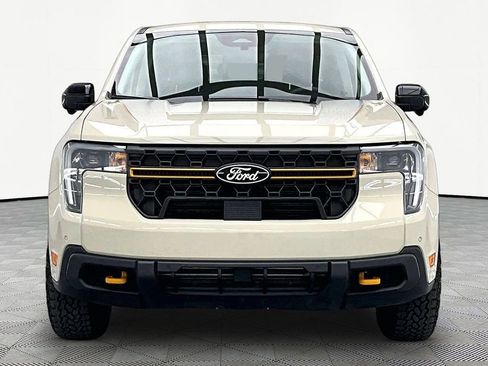 Certified 2025 Ford Maverick Tremor image 3