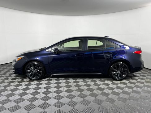 Used 2026 Toyota Corolla SE FWD image 8