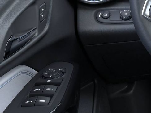 New 2026 Chevrolet Trax LT w/ LT Convenience Package FWD image 22