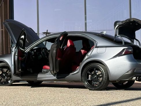 Used 2020 Lexus IS 350 F Sport w/ F Sport Package image 29