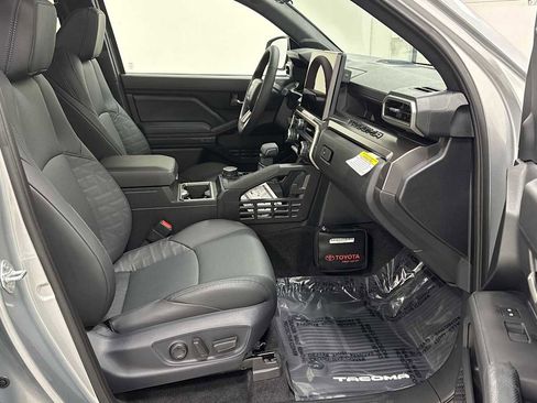 New 2025 Toyota Tacoma TRD Sport image 30