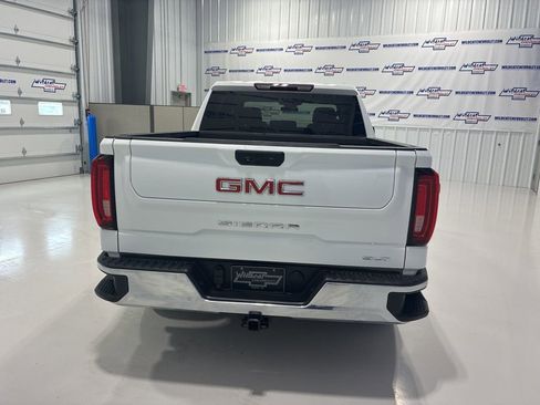 Used 2023 GMC Sierra 1500 SLT w/ SLT Convenience Package AWD/4WD image 5