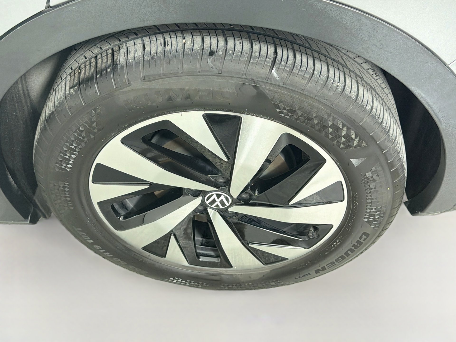 Certified 2023 Volkswagen ID.4 Pro RWD image 29