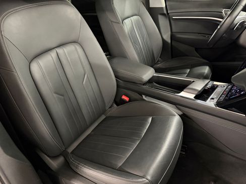 Used 2021 Audi e-tron Premium w/ Convenience Plus Package AWD/4WD image 47