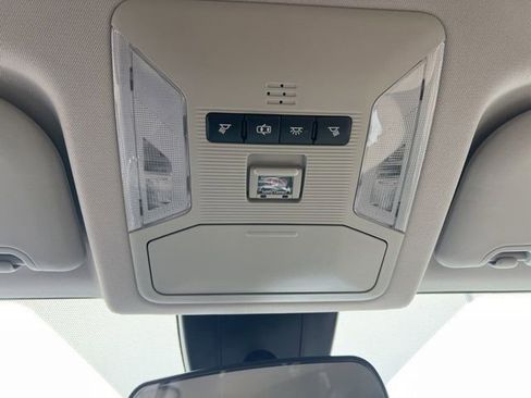 Used 2019 Toyota RAV4 LE w/ Carpet Mat Package image 22