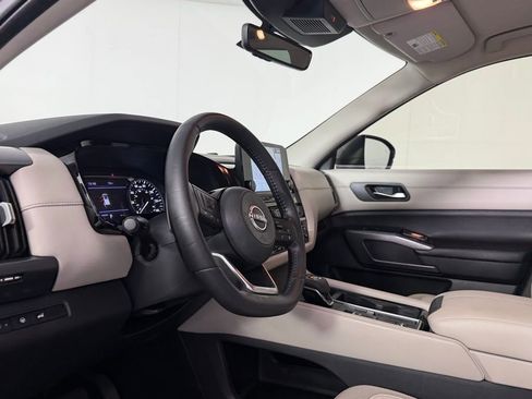 Used 2023 Nissan Pathfinder SL image 23
