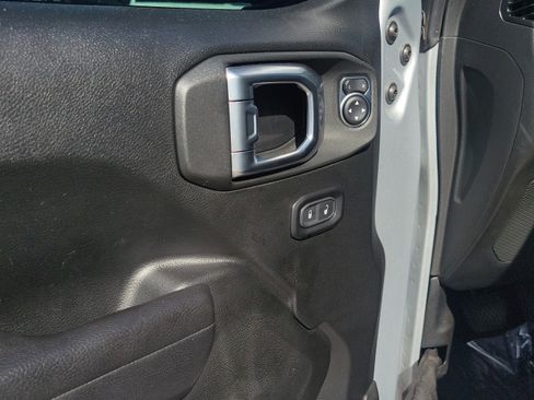 Used 2022 Jeep Wrangler Unlimited Sport AWD/4WD image 16