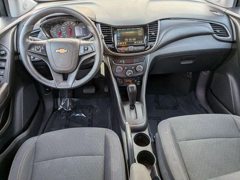 Used 2019 Chevrolet Trax LS w/ Tint and Cruise Package FWD image 18