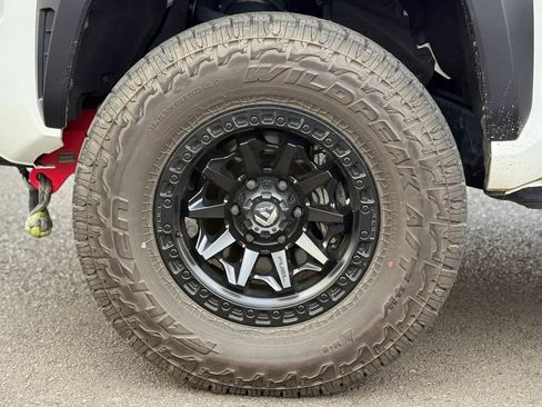 Used 2024 Toyota Tacoma TRD Off-Road w/ TRD Off Road Upgrade Package AWD/4WD image 9