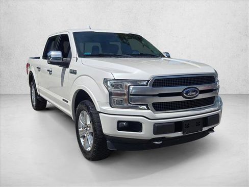 Used 2018 Ford F150 Platinum w/ Equipment Group 701A Luxury AWD/4WD image 3
