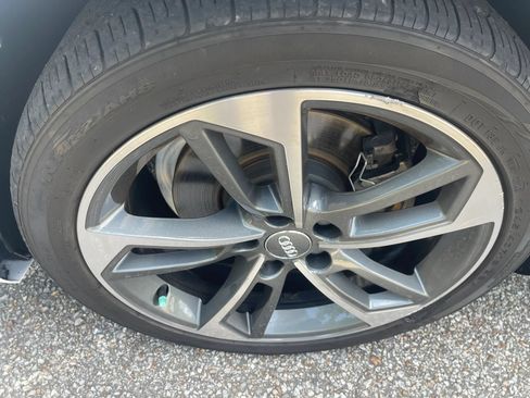 Used 2019 Audi A4 2.0T Premium FWD image 9