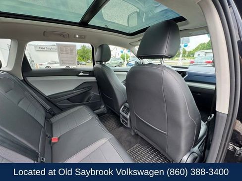 Certified 2023 Volkswagen Taos SE w/ Panoramic Sunroof Package AWD/4WD image 23