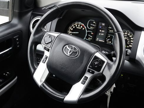 Used 2019 Toyota Tundra Platinum image 29