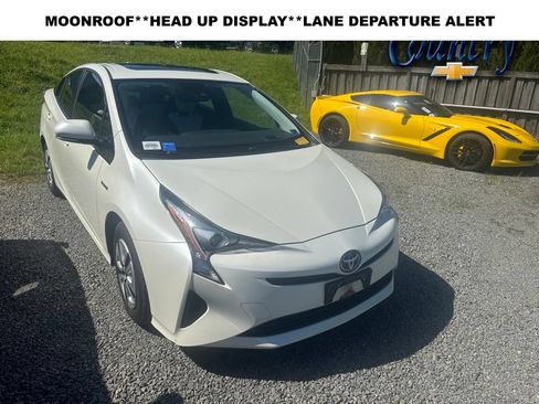 Used 2016 Toyota Prius Four w/ Advanced Technology Package FWD image 1