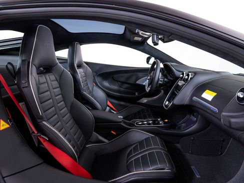 New 2026 McLaren GTS RWD image 20