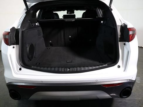 Used 2023 Alfa Romeo Stelvio Ti AWD/4WD image 30