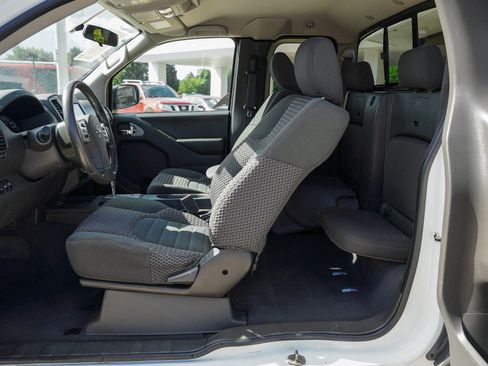 Used 2019 Nissan Frontier SV AWD/4WD image 21