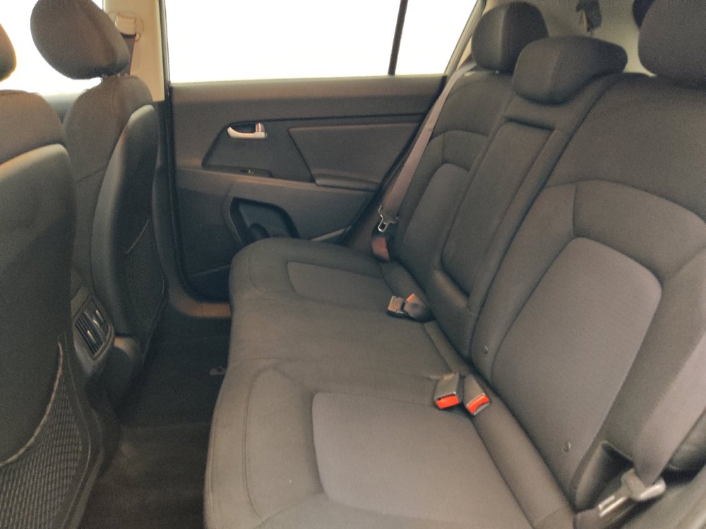 Used 2016 Kia Sportage LX FWD image 18