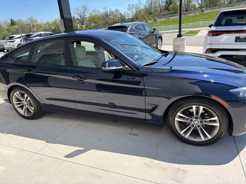 Used 2016 BMW 328i Gran Turismo xDrive image 2