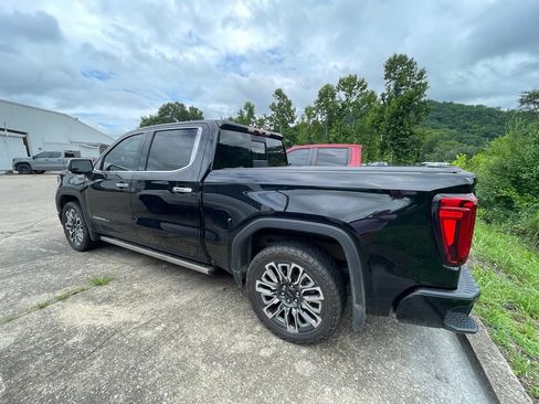 Used 2025 GMC Sierra 1500 Denali Ultimate AWD/4WD image 9