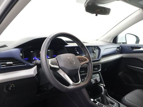 Used 2023 Volkswagen Taos SE image 15