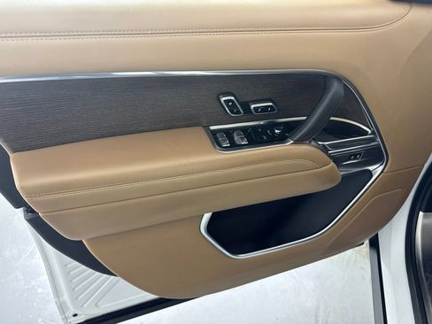 Used 2023 Land Rover Range Rover SE AWD/4WD image 11