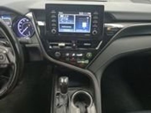 Used 2021 Toyota Camry SE w/ Carpet Mat Package (TMS) image 35