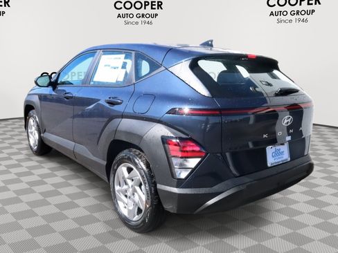 New 2026 Hyundai Kona SE FWD image 8