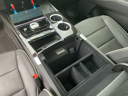 Used 2025 Cadillac Escalade Premium Luxury w/ LPO, Floor Liner Package image 22