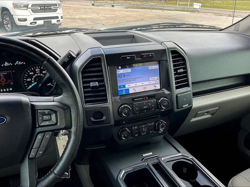 Used 2018 Ford F150 XLT w/ Equipment Group 302A Luxury image 9