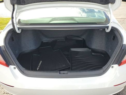 Used 2020 Honda Accord LX image 27
