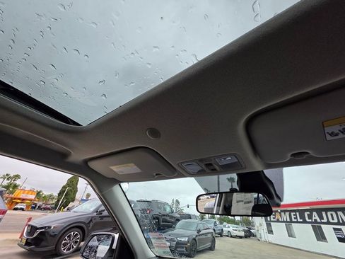 New 2025 Hyundai Venue SEL image 12