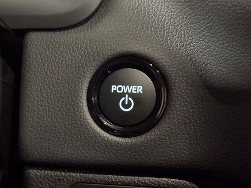 New 2026 Toyota Tundra Limited AWD/4WD image 32