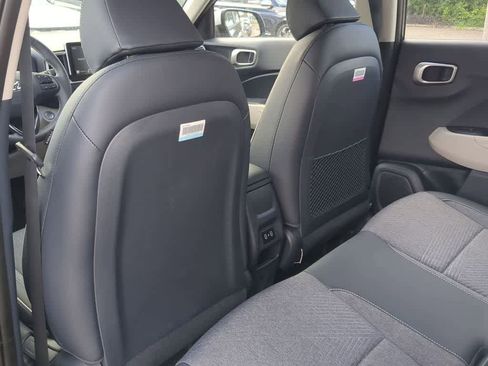 New 2026 Hyundai Venue SEL FWD image 19