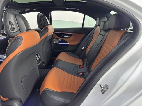 Used 2023 Mercedes-Benz C 43 AMG 4MATIC Sedan image 45