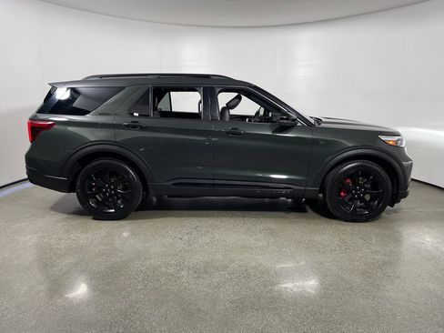 Used 2023 Ford Explorer ST w/ Equipment Group 401A RWD image 2