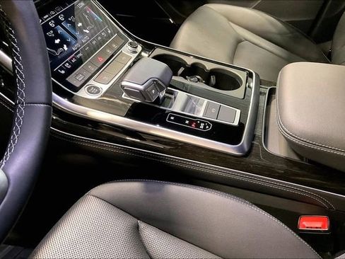 Certified 2025 Audi Q7 2.0T Premium Plus AWD/4WD image 17