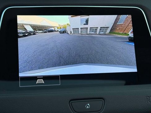 Used 2021 Cadillac XT4 Luxury w/ Cold Weather Package AWD/4WD image 7
