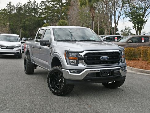 Used 2023 Ford F150 XLT image 6