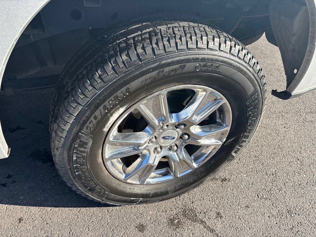 Used 2015 Ford F150 XLT w/ Equipment Group 301A Mid AWD/4WD image 2