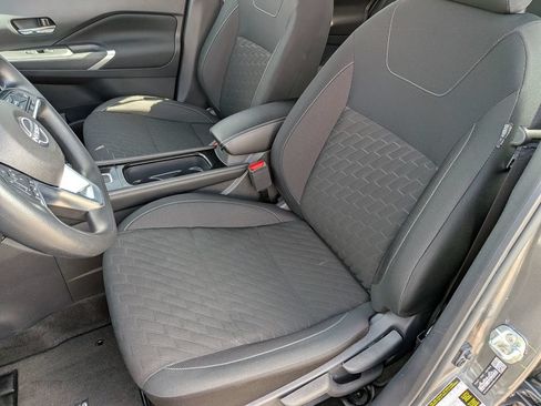 Used 2024 Nissan Kicks SV FWD image 14