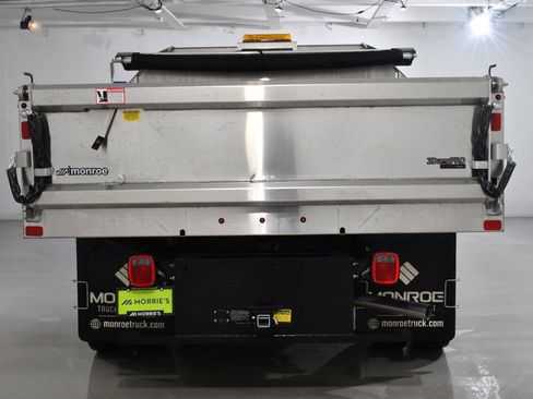 New 2025 Ford F550 4x4 Regular Cab Super Duty image 5